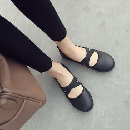 Women Solid Color Round Toe Cross Strap Flat Shoes