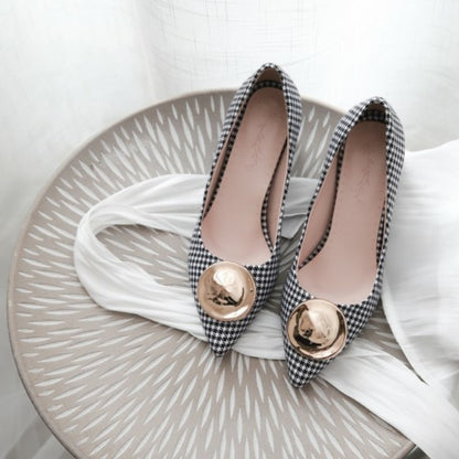 Women Pointed Toe Metal Deco Chunky Heel Pumps