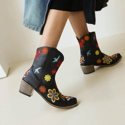 Women Ethnic Embroidery Puppy Heel Cowboy Short Boots