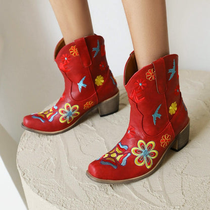 Women Ethnic Embroidery Puppy Heel Cowboy Short Boots