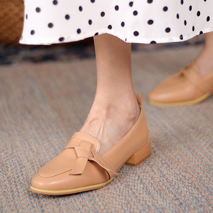 Women Knot Low Heel Chunky Pumps