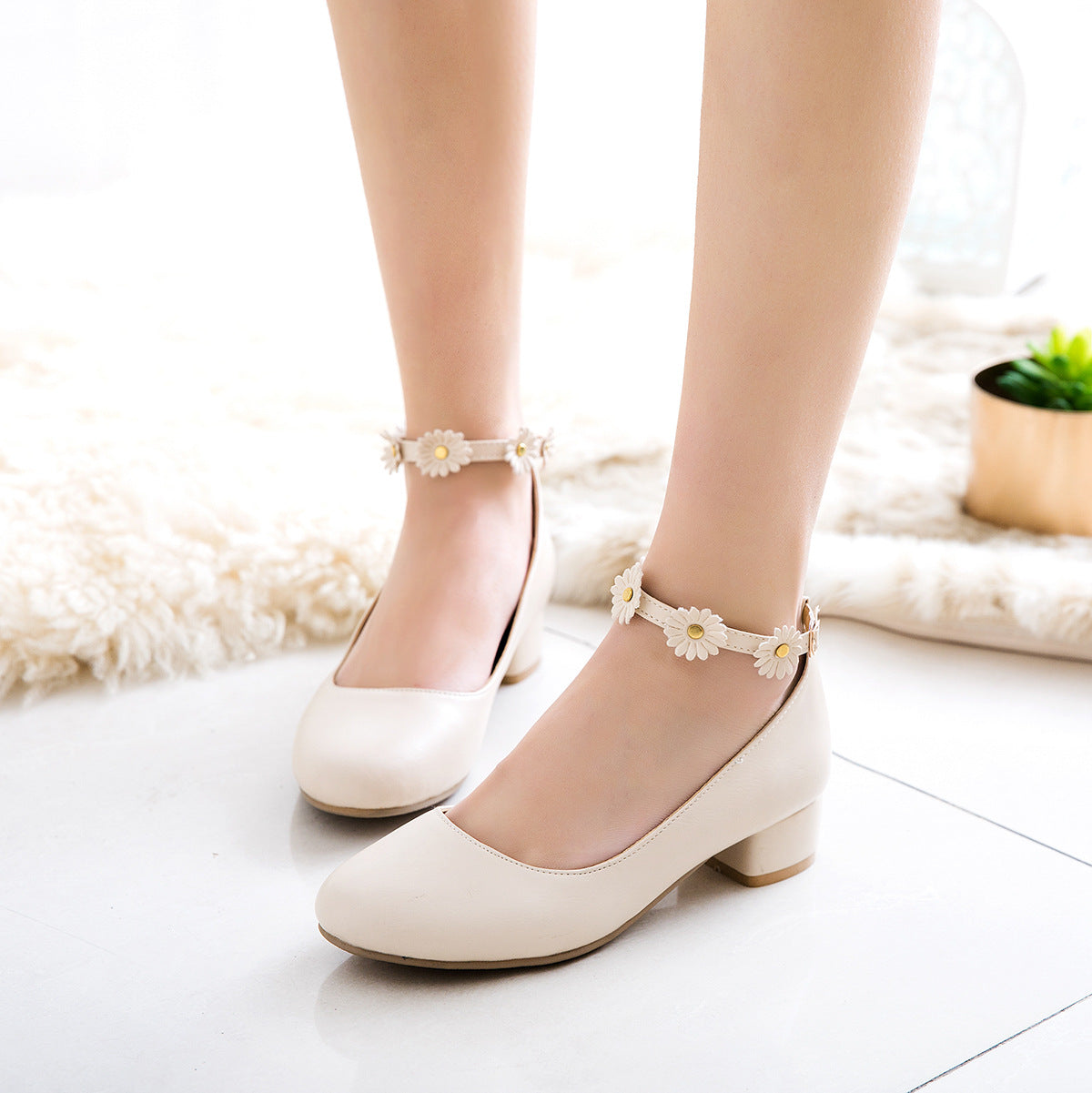 Girls Flower Buckle Low Heeled Princess Shoes