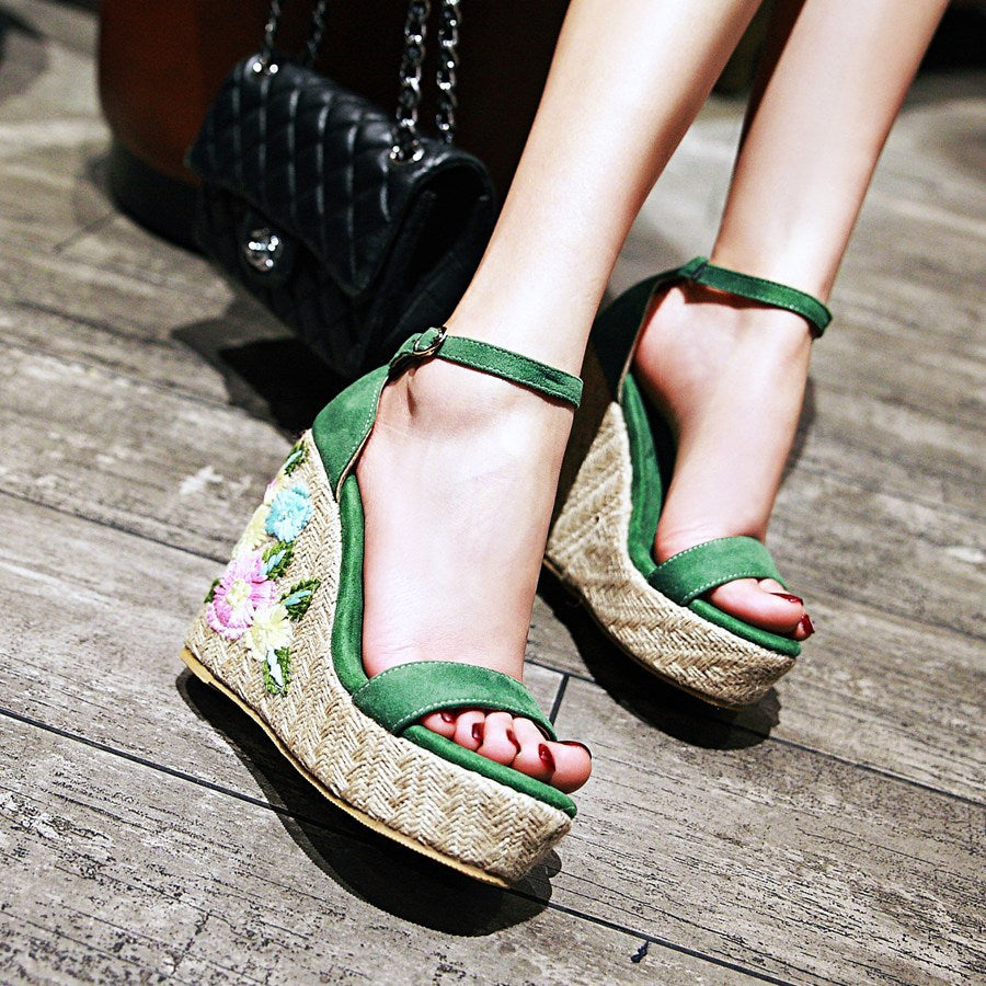 Women's Elastic Embroidered Platform Wedge Sandals